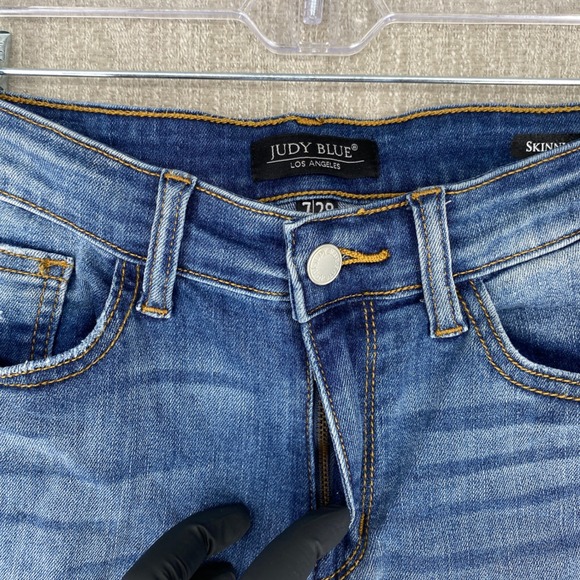 Judy Blue Skinny Fit Distressed Jeans Womens Size 7/28 Denim Frayed Hem - Picture 5 of 13